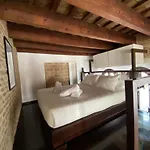 Hostfy Centro, Puerta Osario