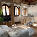 Hostfy Centro, Puerta Osario